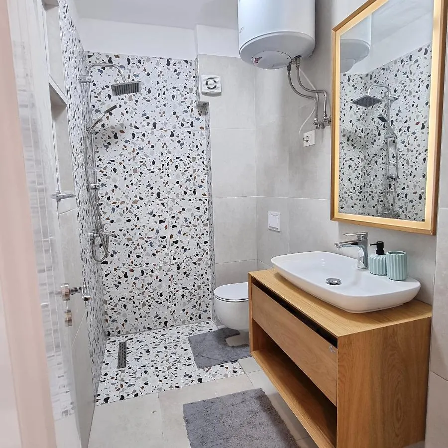 Hana Seaview Apartment Golem  Albania